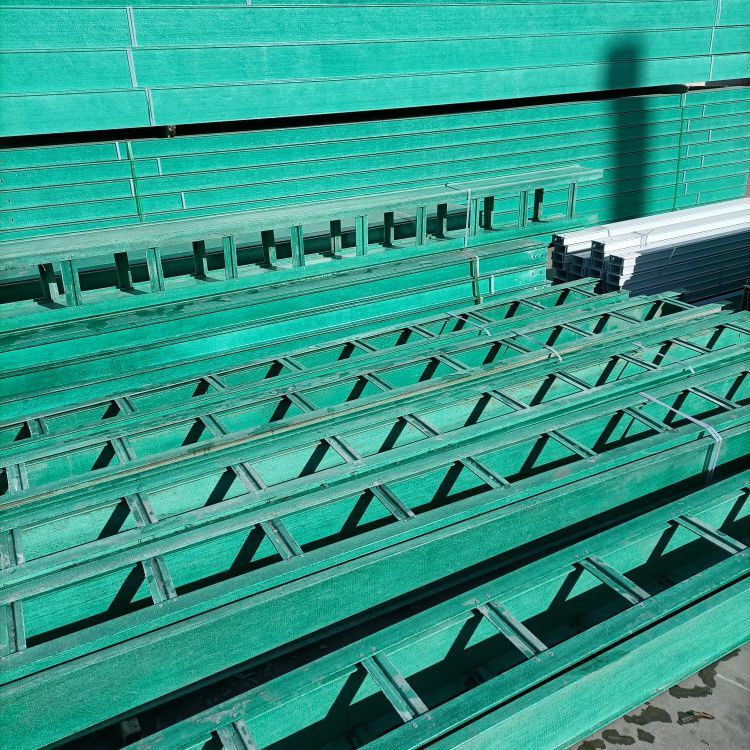 玻璃鋼電纜橋架有哪些性能？