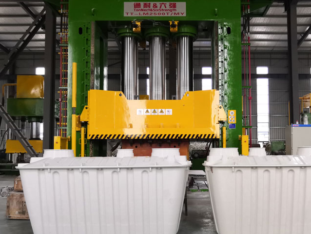 什么是玻璃鋼SMC模壓工藝？